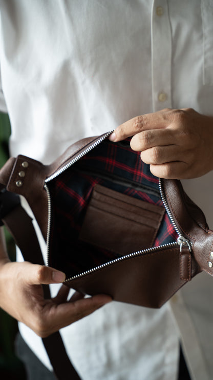 The Vault by Dutchman – Premium Leather Fanny Pack